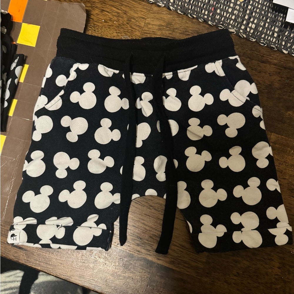 George Hats Bamboo Mickey Mouse Shorts size 4T-5T